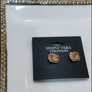 Simply Vera Vera Wang earrings.